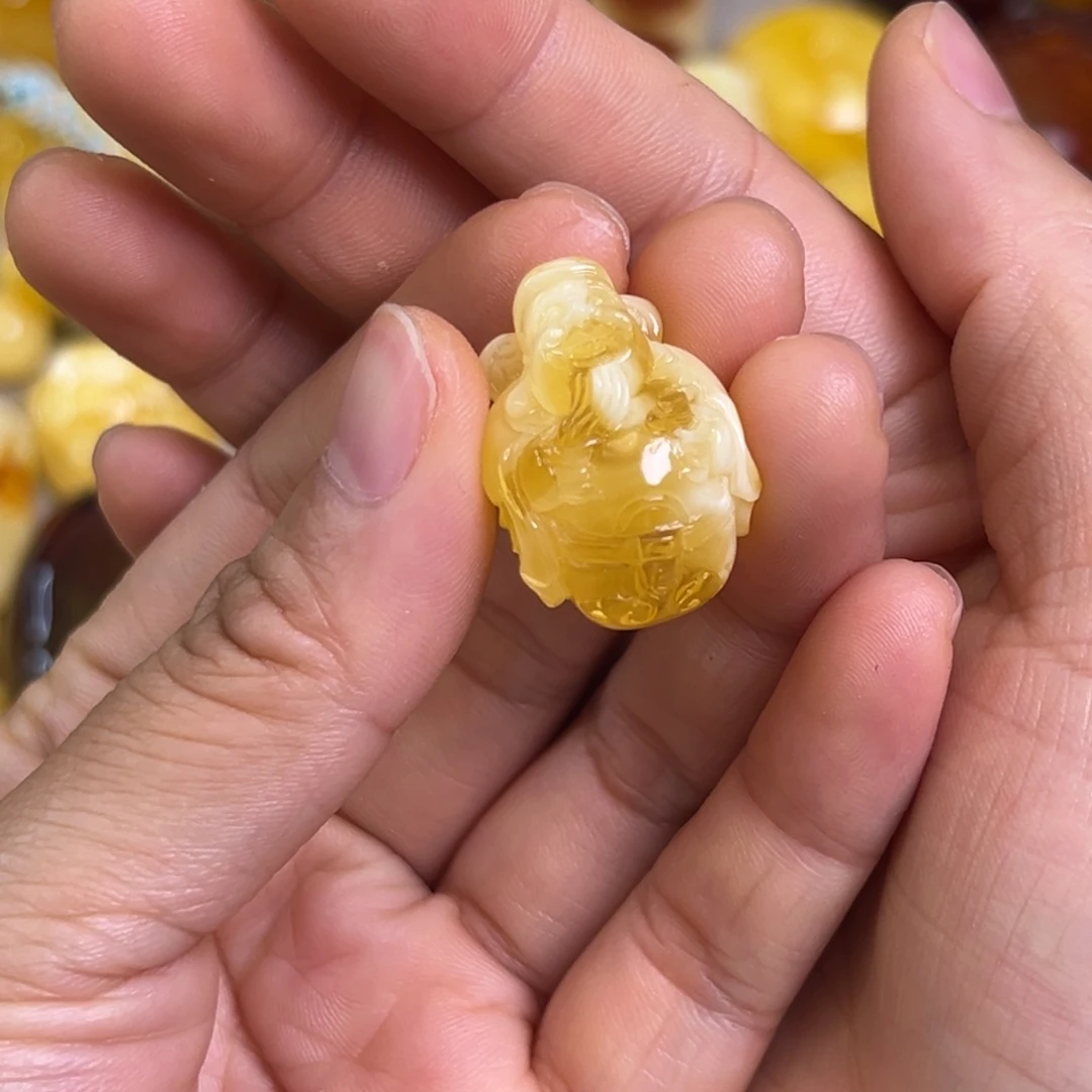 未镶嵌蜜蜡裸石蜜蜡