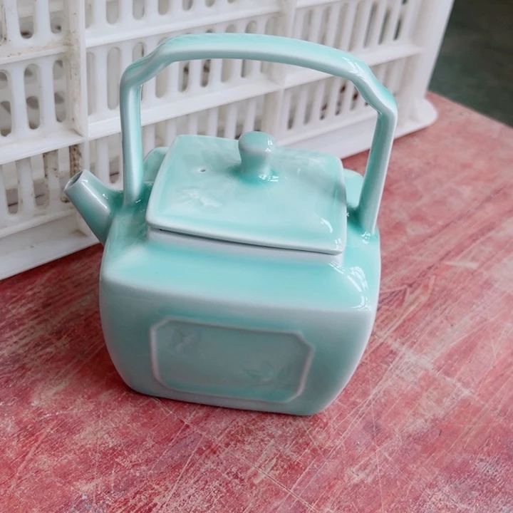 龙泉青瓷哈哈哈哈哈碗