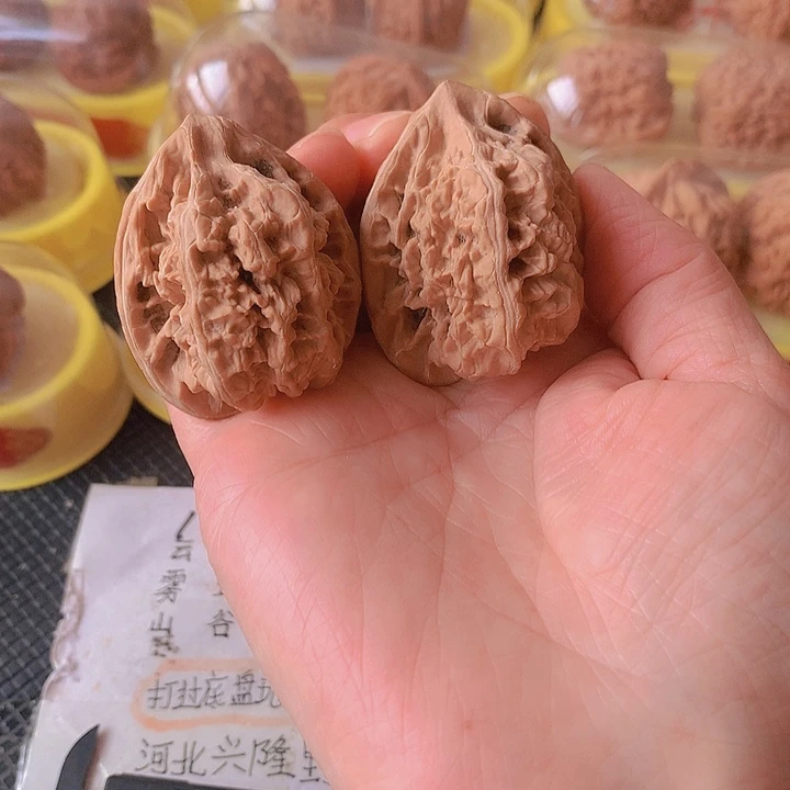 文玩核桃吊坠38尺马蹄