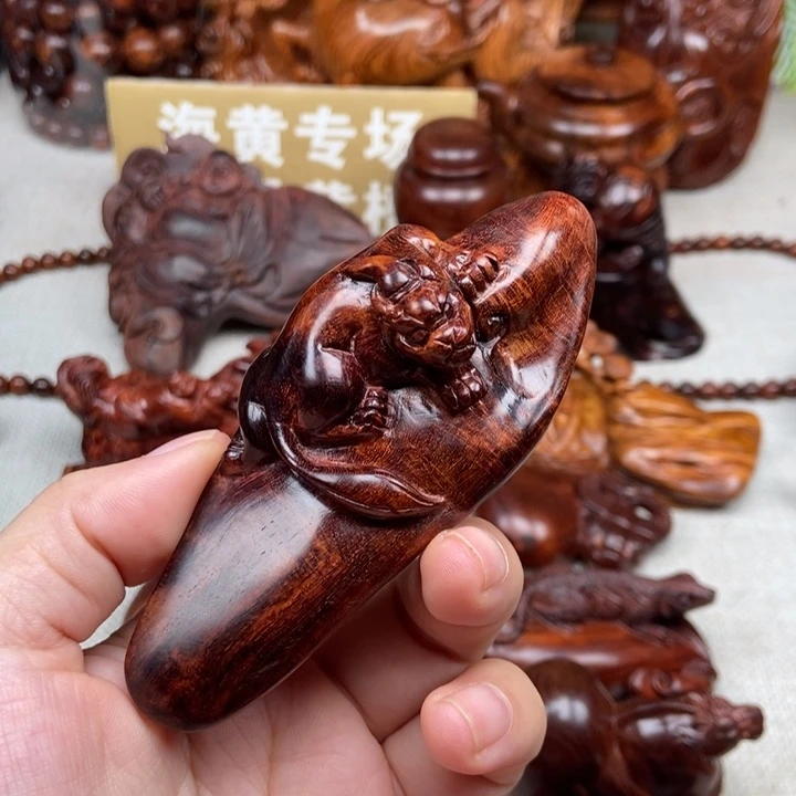 安***-黄花梨/降香黄檀把件