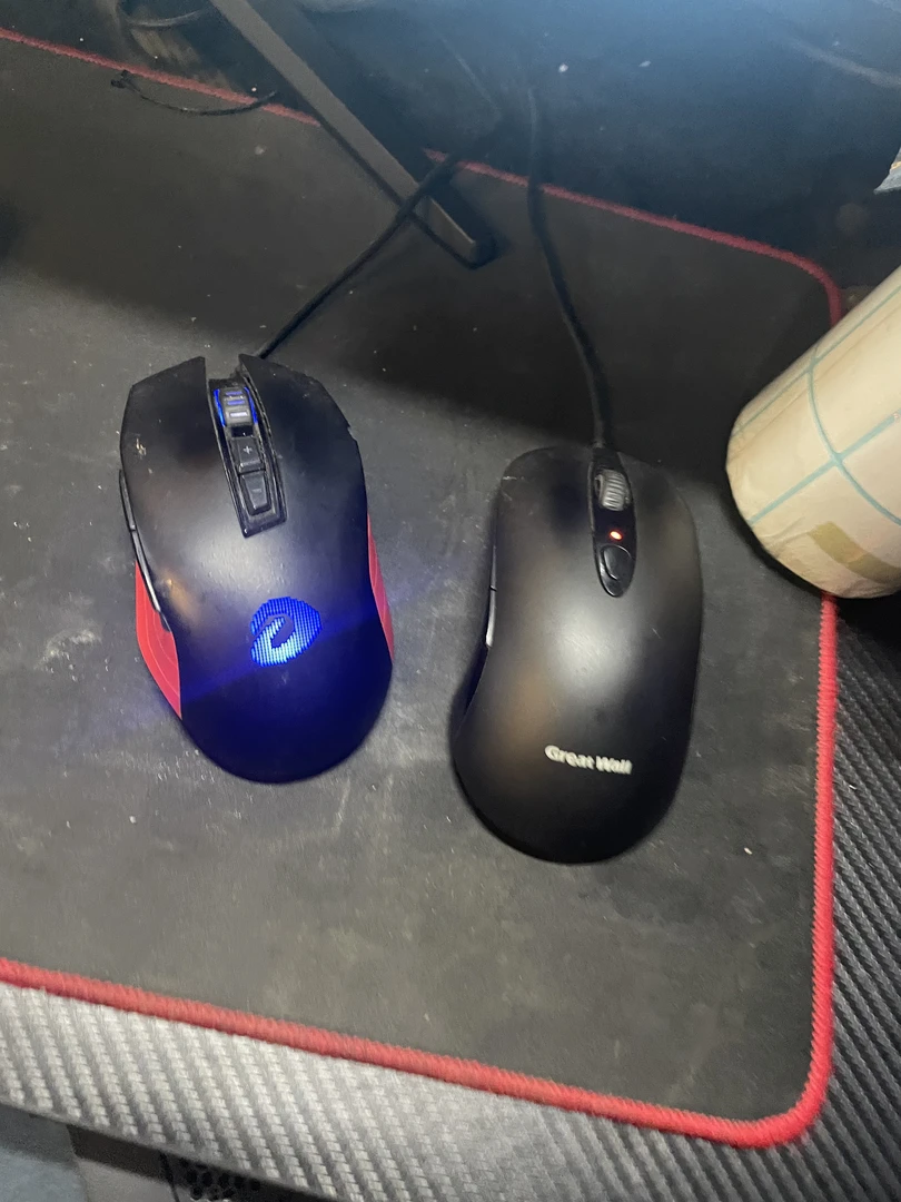 9新  有线游戏电竞鼠标RGB灯光适用于吃鸡CF等游戏