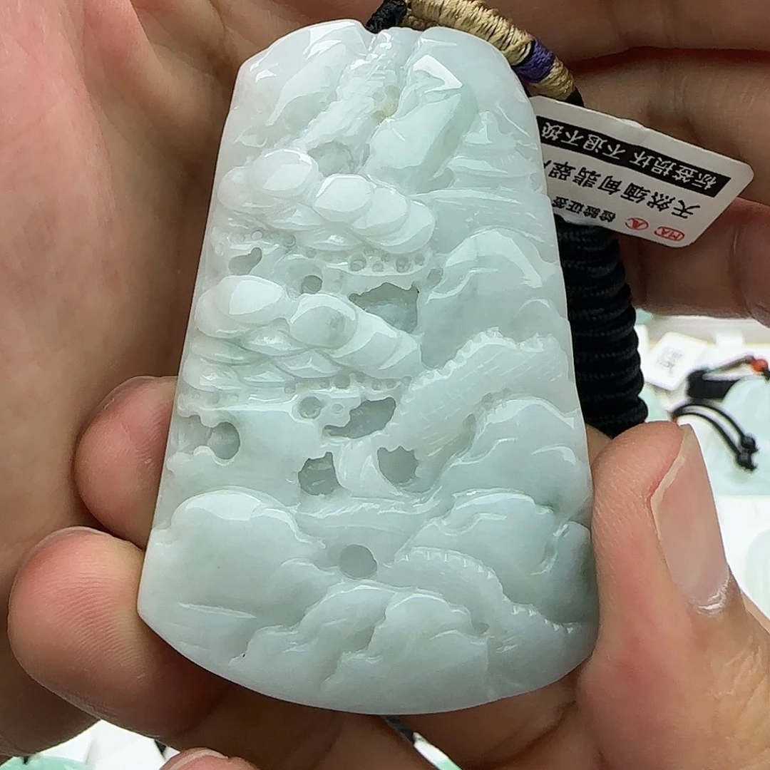 杰***贸翡翠未镶嵌颈饰翡翠