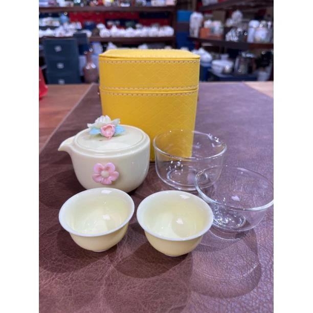 386帝王黄带玻璃公道一壶三杯旅行茶具