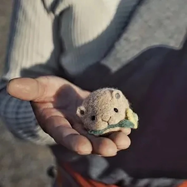 甘南藏区牧民手工羊毛鼠兔玩偶发卡