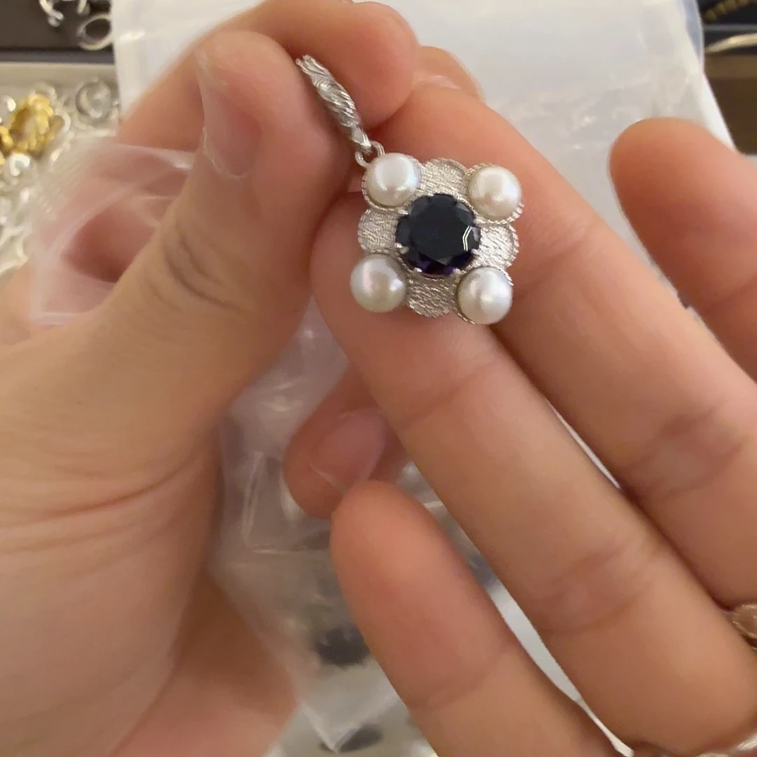 足银D146吊坠和一个