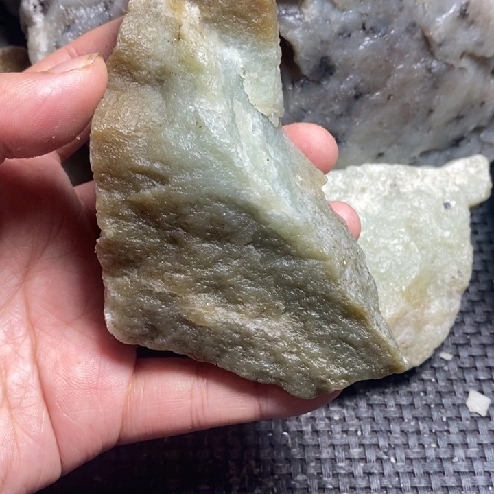 和田玉（糖玉）未镶嵌珠宝半成品
