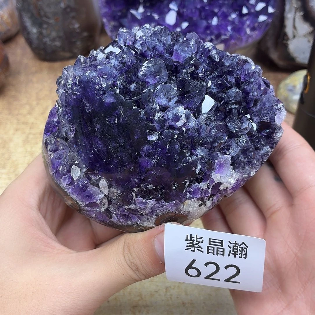 未镶嵌水晶大型摆件（非配饰）