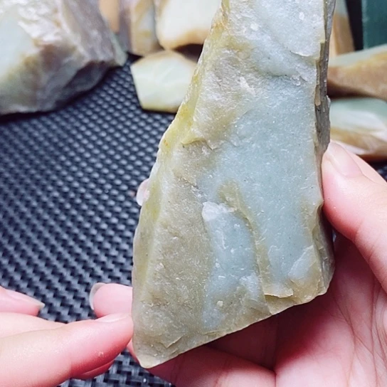 和田玉（糖玉）未镶嵌珠宝半成品