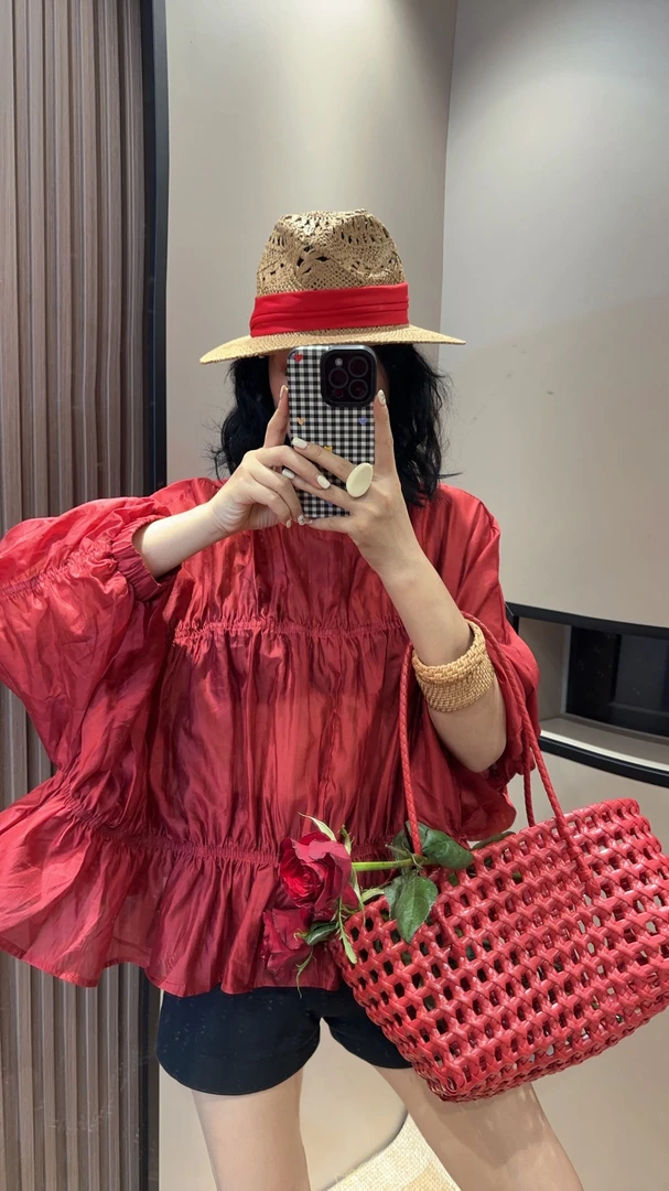 2025年夏装新款重磅收皱糖果色上衣