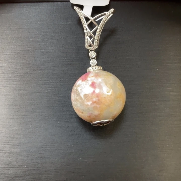 苏纪石（舒俱来）颈饰18K金镶嵌蛋花