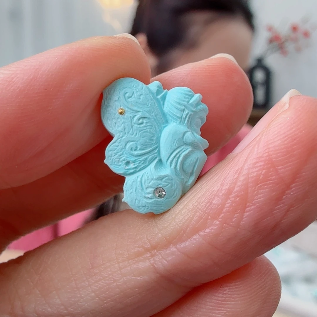 绿松石未镶嵌珠宝奇石