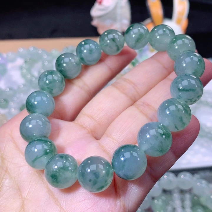 翡翠手链未镶嵌来****长翡翠