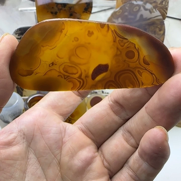 玛瑙/玉髓未镶嵌颈饰