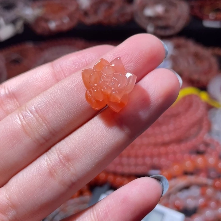 南红玛瑙未镶嵌莲花901