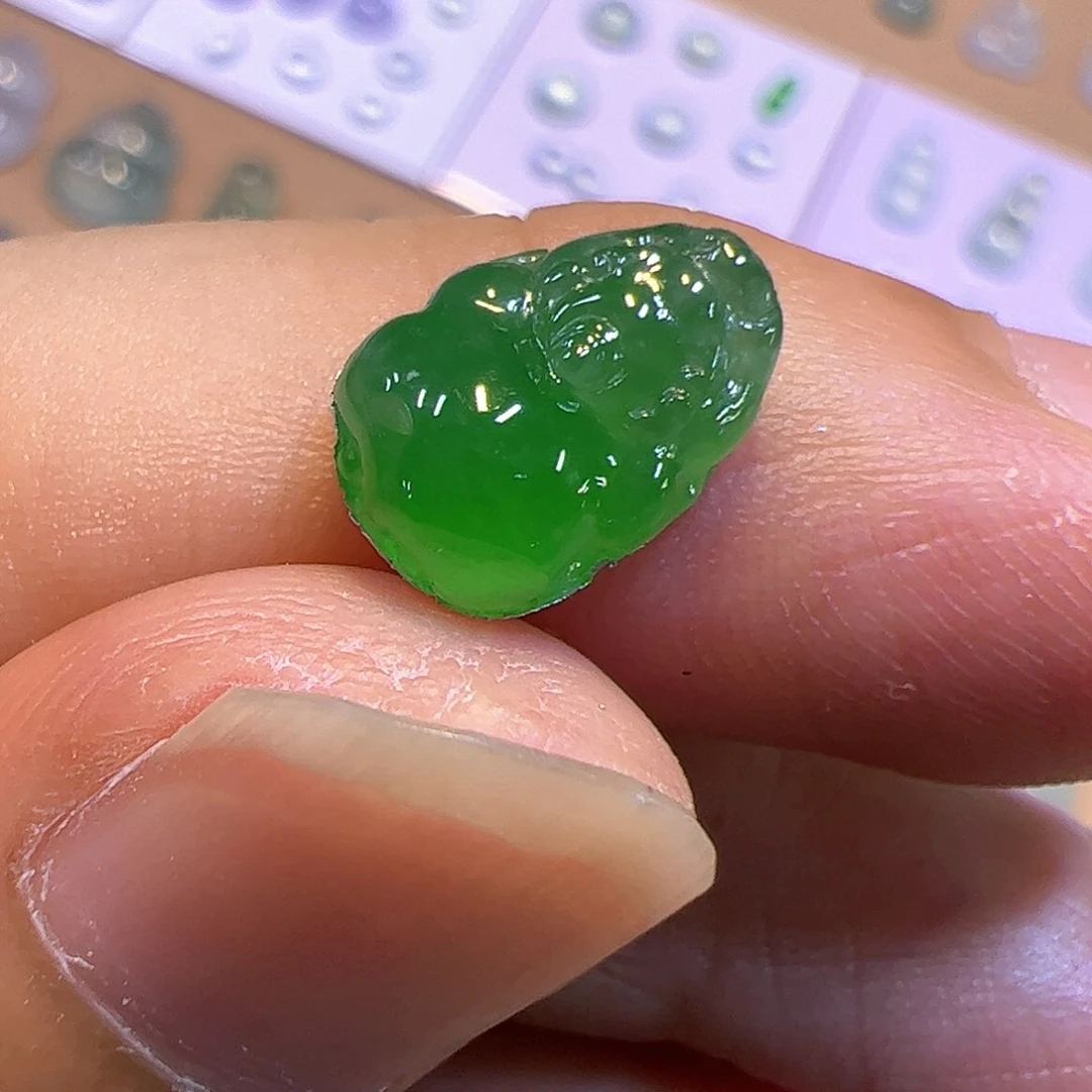 定制翡翠未镶嵌翡翠