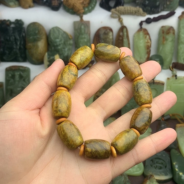 岫岩河磨玉（透闪石质玉）未镶嵌把件