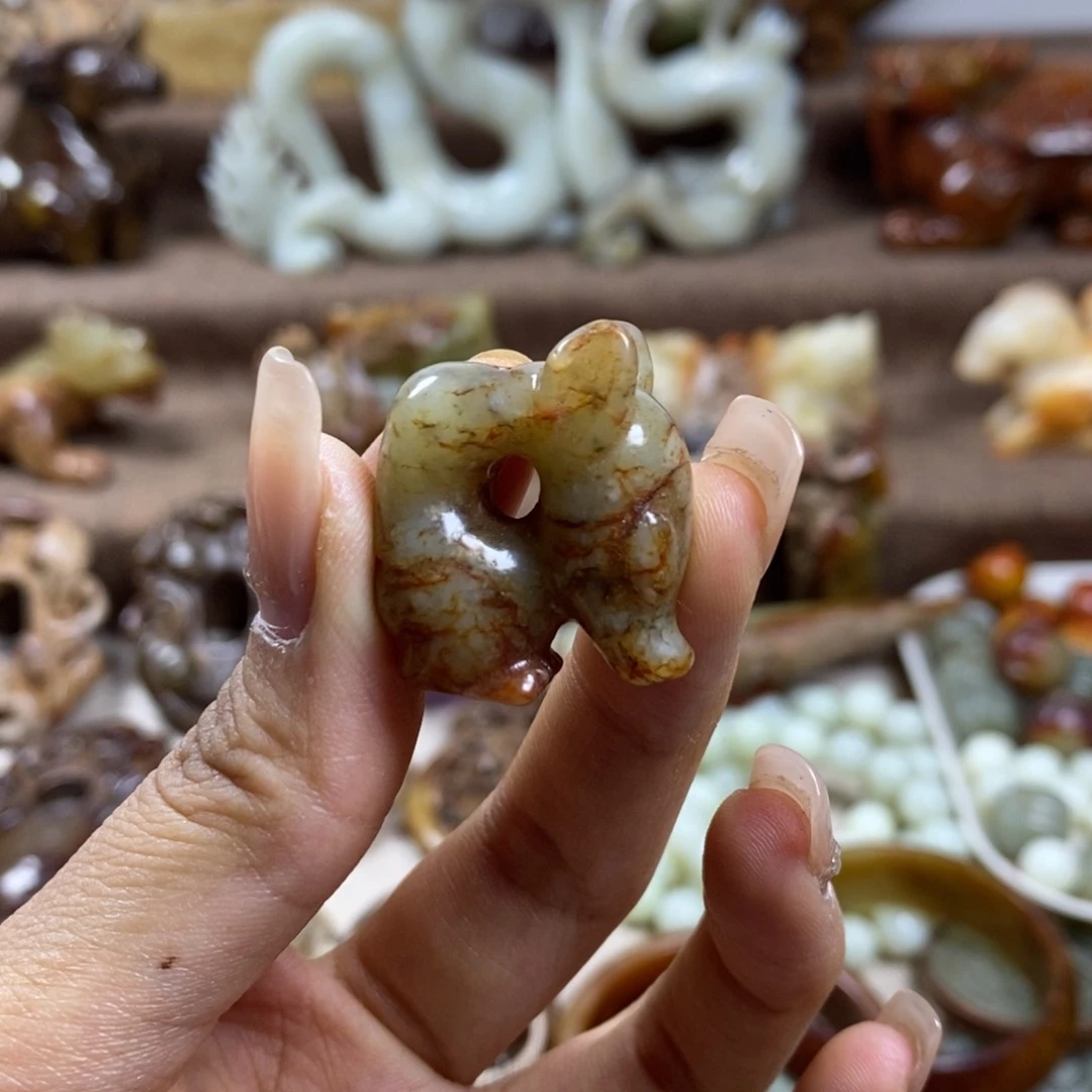 和田玉未镶嵌挂件