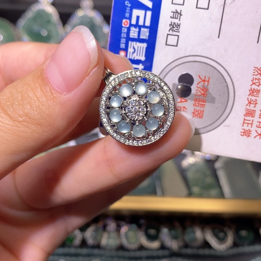 翡翠未镶嵌颈饰天然