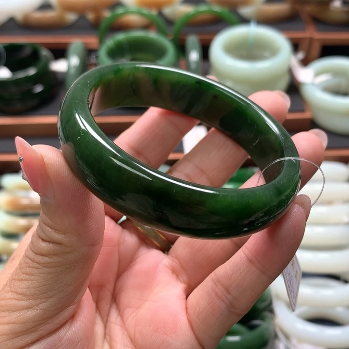 【闪购商品】未镶嵌手镯和田玉（碧玉）20