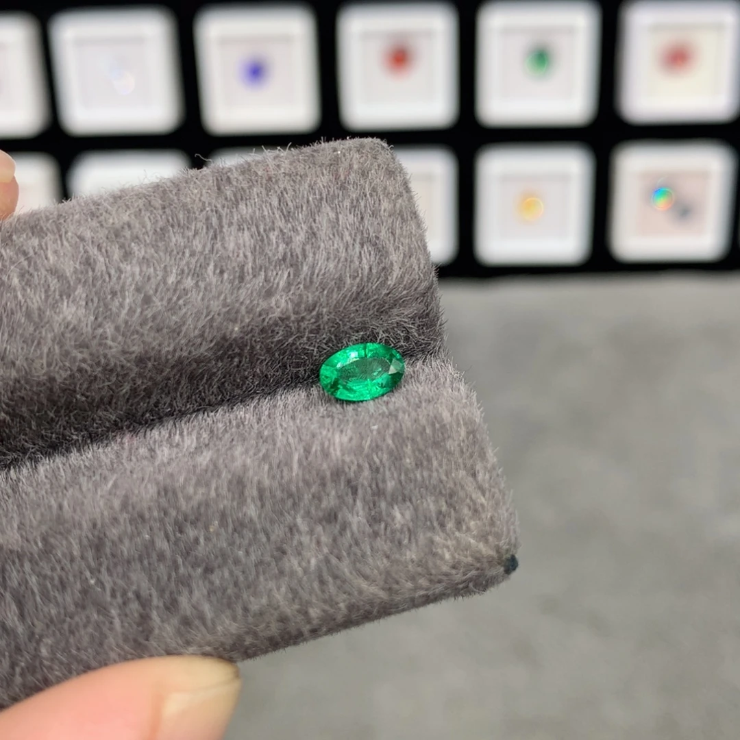 祖母绿裸石4*6mm绿