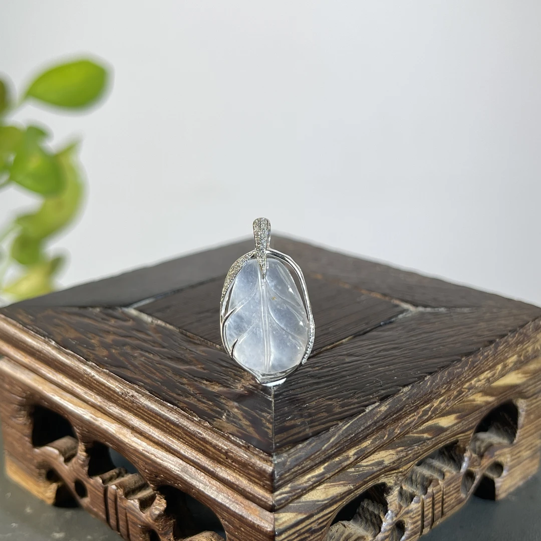 JXZC26-111 天然缅甸A货翡翠 18K含钻镶嵌金枝玉叶