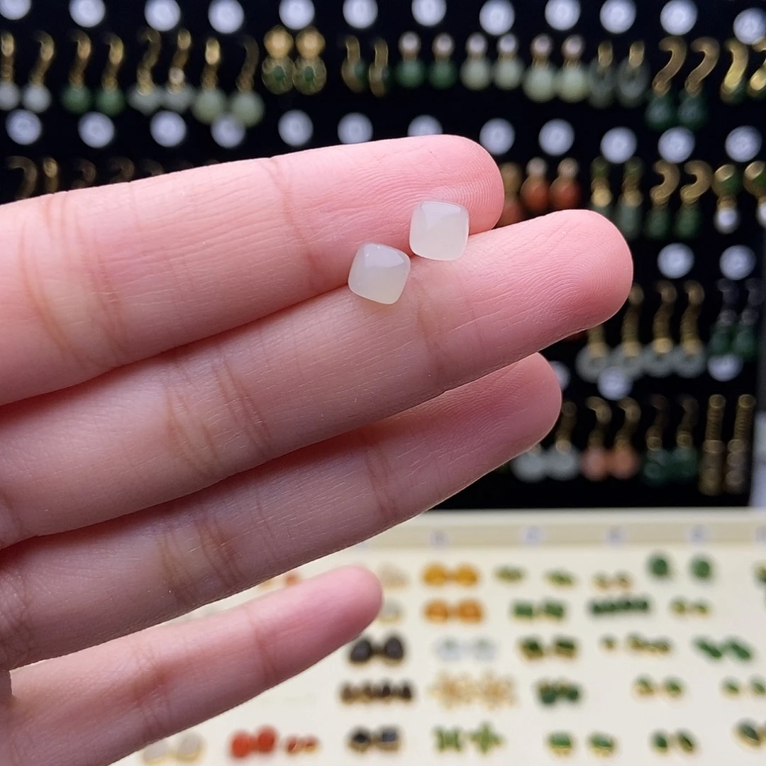 和田玉银S925镶嵌耳饰