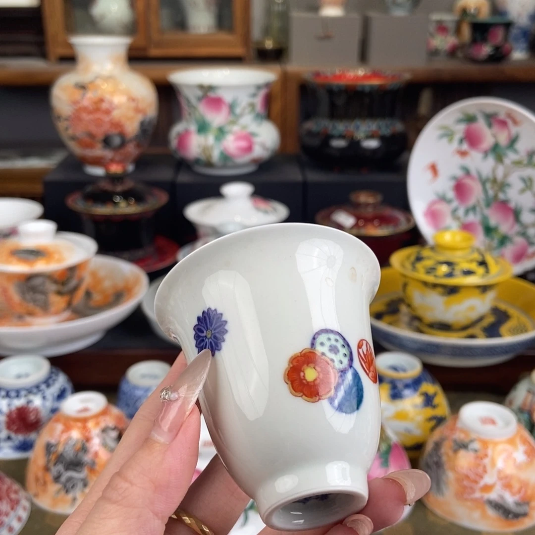 陶瓷艺术家的作品是一种