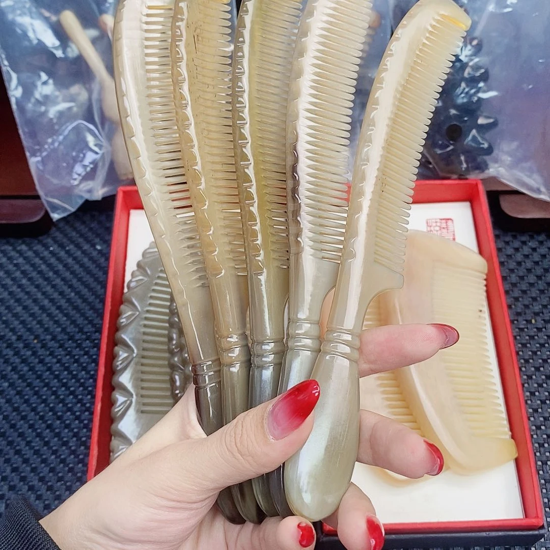 纯手工制作纯牛角梳子