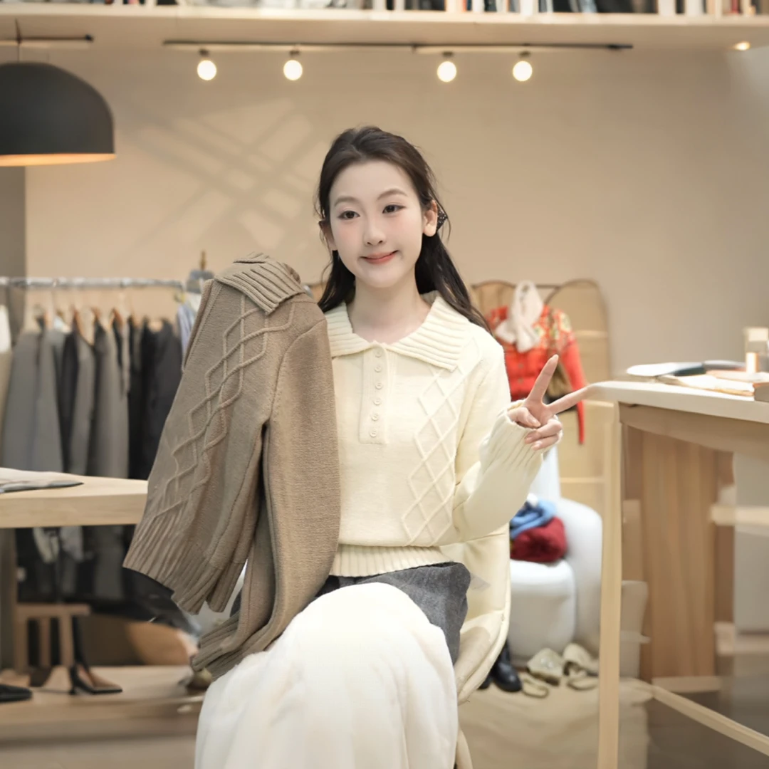 闵笑一【奶莉甜茶】新款温柔显瘦气质设计感休闲针织毛衣上衣