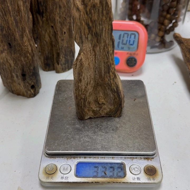 龍***子沉香碎屑沉香绿棋33克
