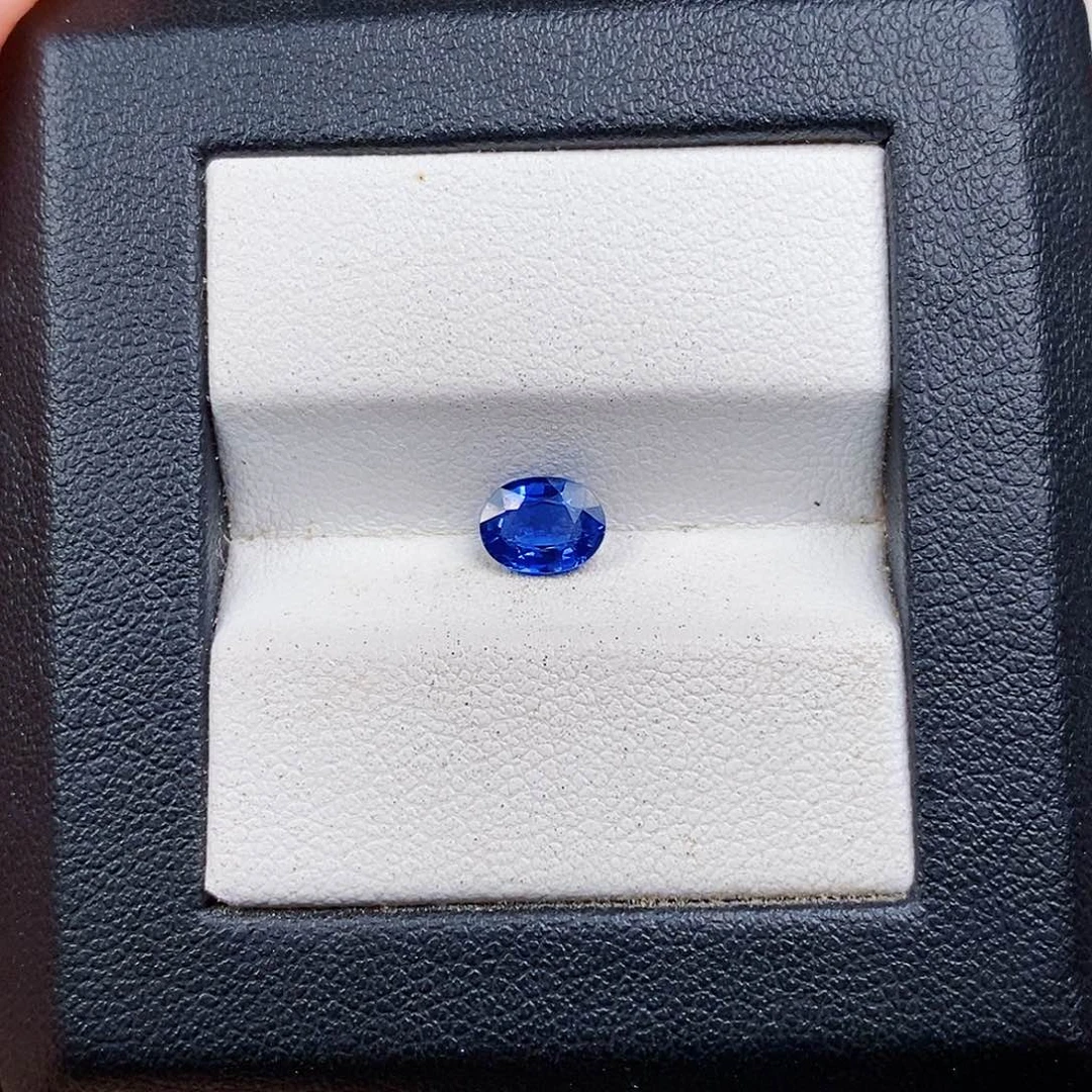 蓝宝石裸石0.86ct