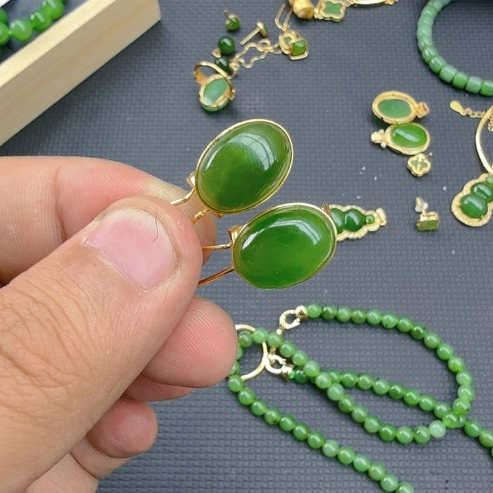 和田玉（碧玉）耳饰银S925镀金镶嵌