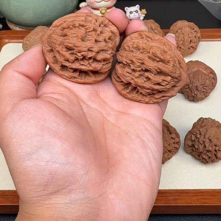 文玩核桃把件全品虎头42