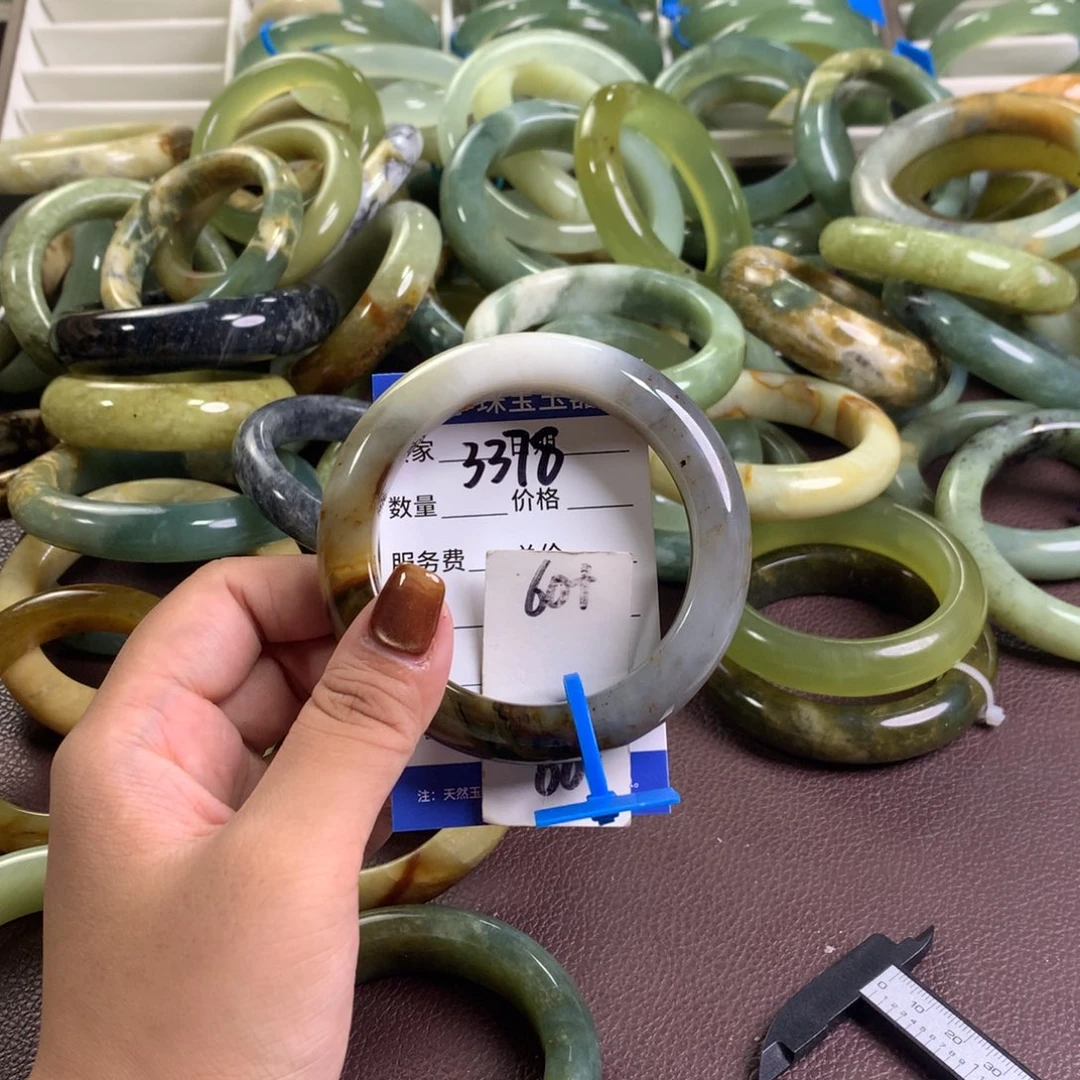 未镶嵌蛇纹石玉手镯3378