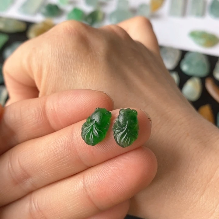 定制翡翠未镶嵌黑**猫鱼