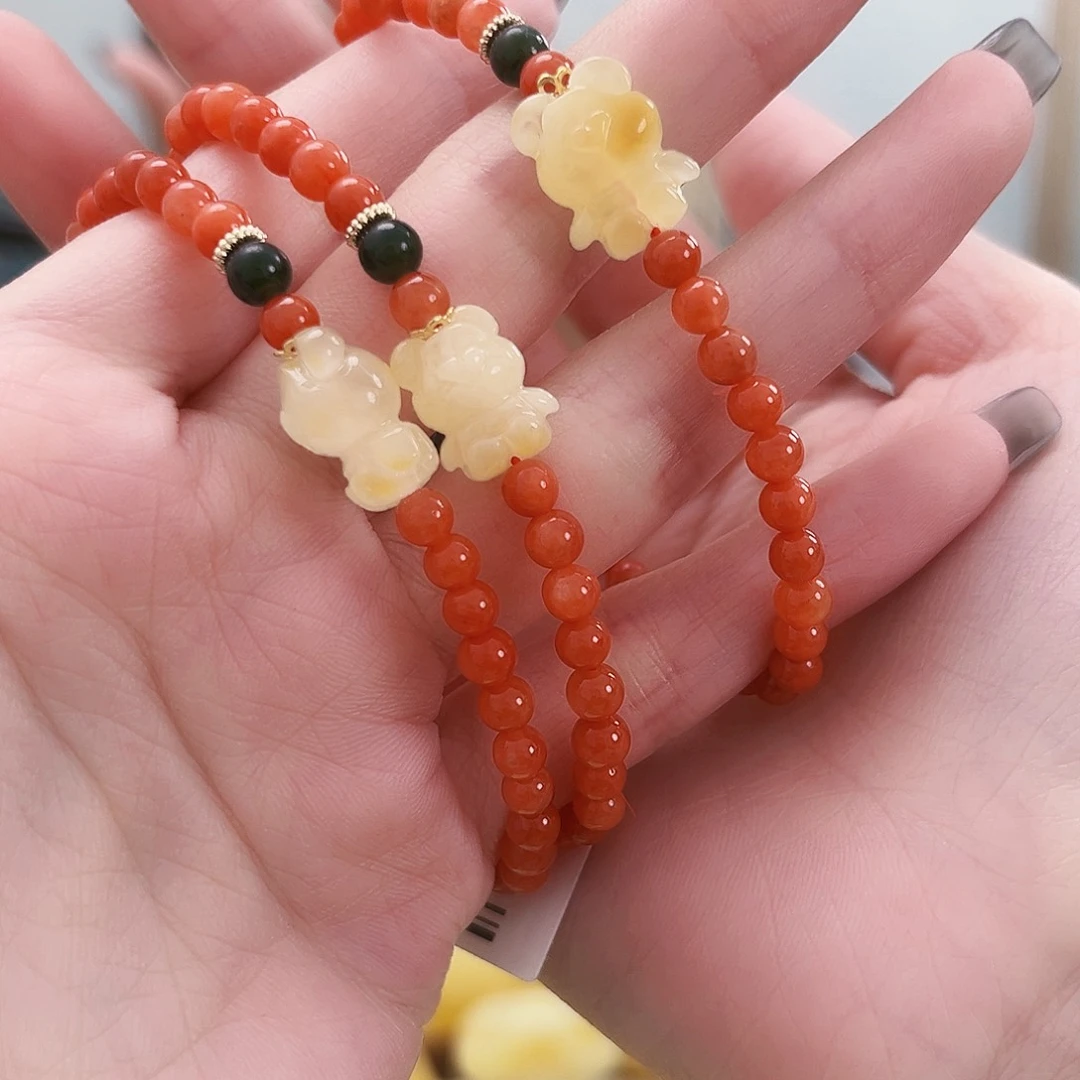 未镶嵌琥珀裸石小熊手串