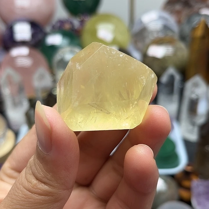 未镶嵌珠宝半成品水晶35克黄水晶随形