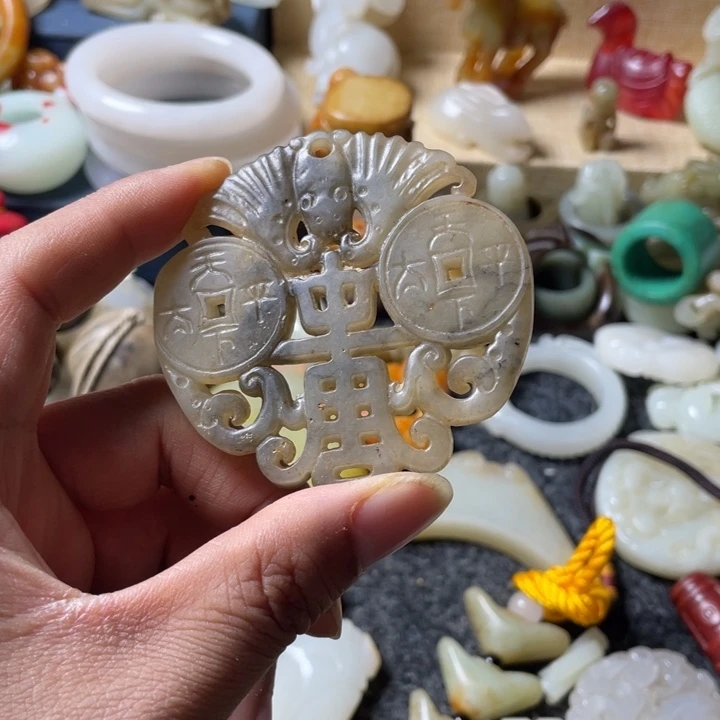 和田玉未镶嵌吊坠(不含链)