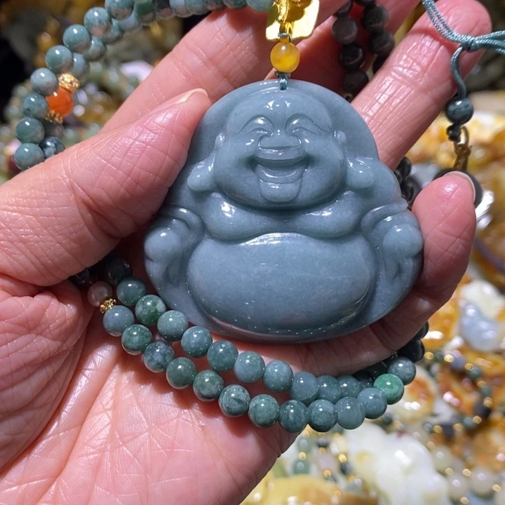 翡翠吊坠(赠链)未镶嵌