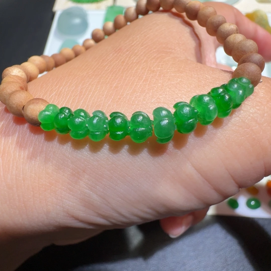定制翡翠未镶嵌冰阳绿莲花珠12颗