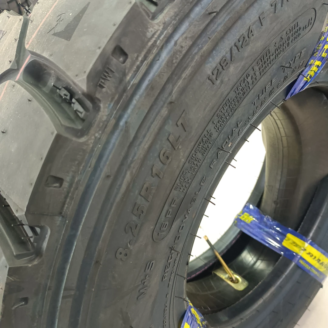 三角700 R16 ,82516轮胎对角929花纹正品钢丝原装整套矿山