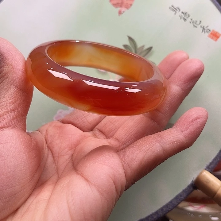 玛瑙/玉髓未镶嵌手镯