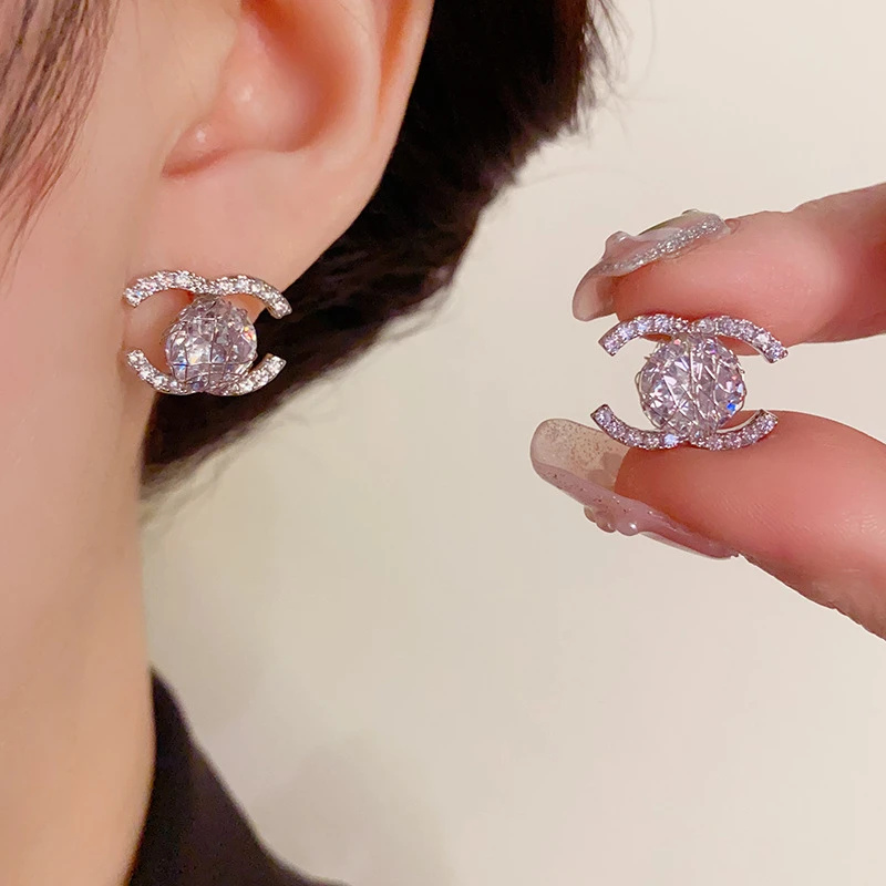 黄铜锆石耳饰 S925银针锆石小香风双C耳钉轻奢个性小巧气质耳环