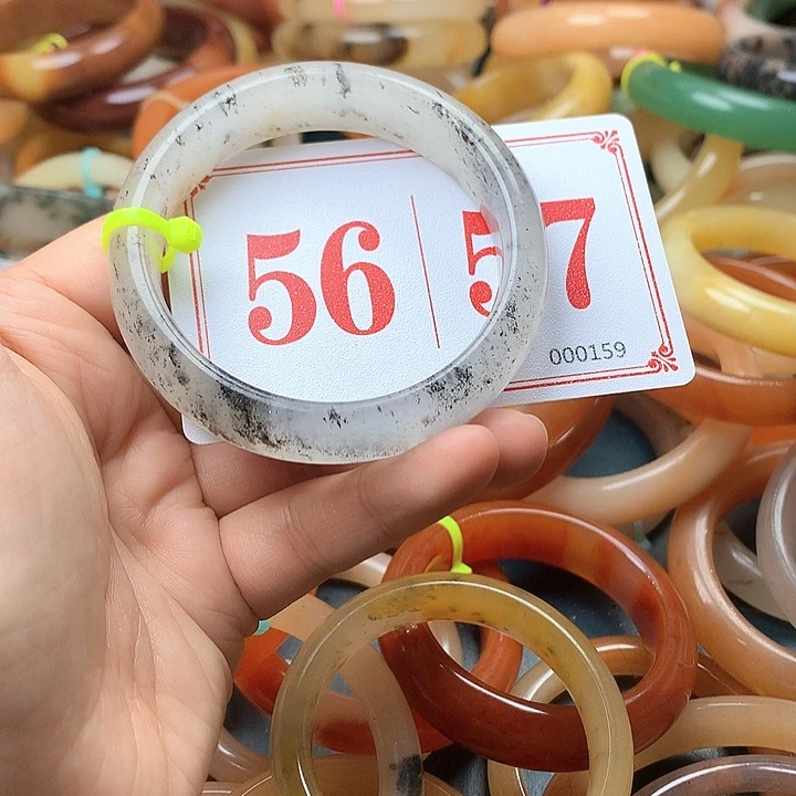 未镶嵌石英质玉（黄龙玉）手镯闲****4