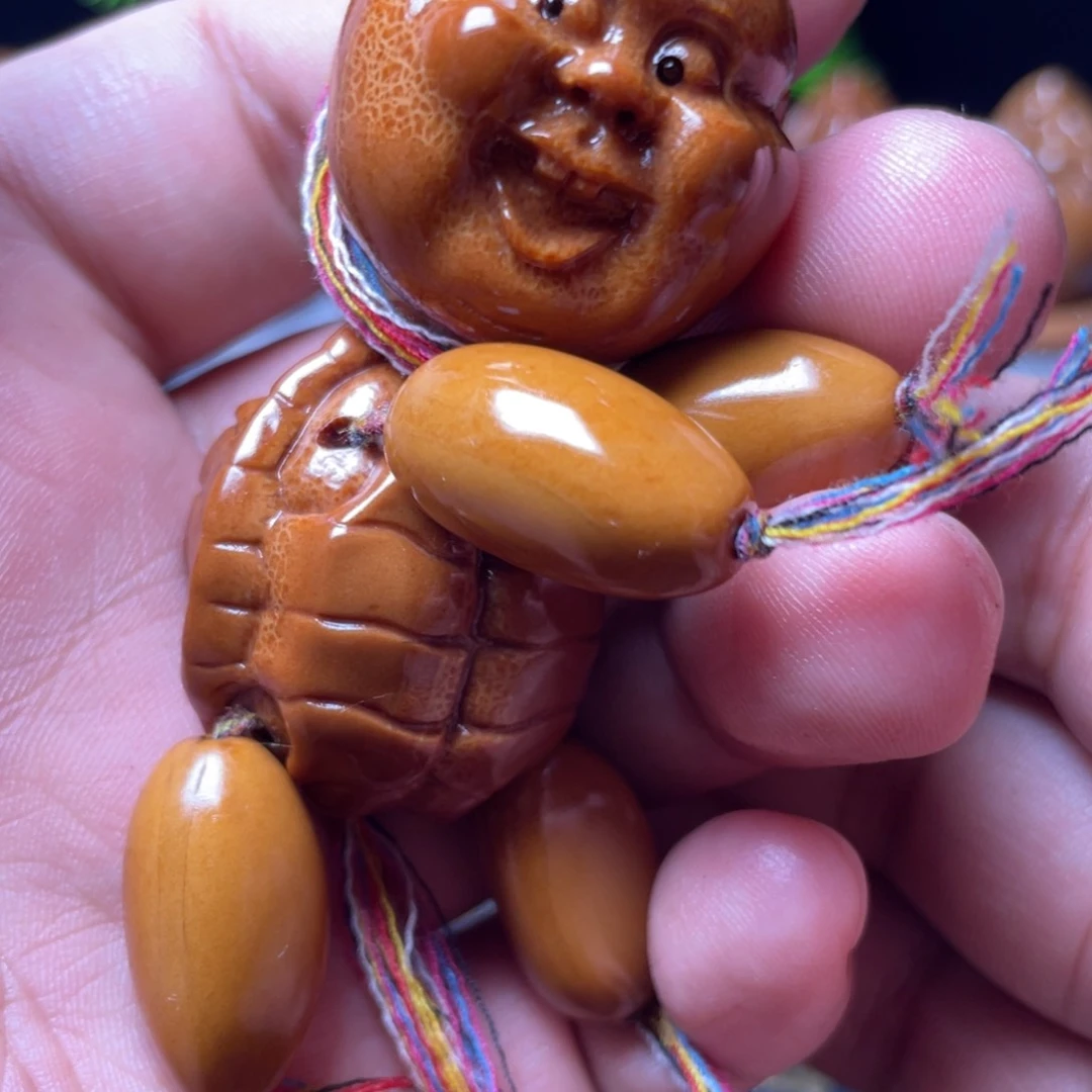 橄榄核手串/手链1****福龙脊富甲小人一条