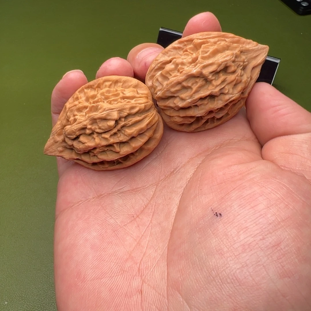 大***齐吊坠猴头核桃红缨枪