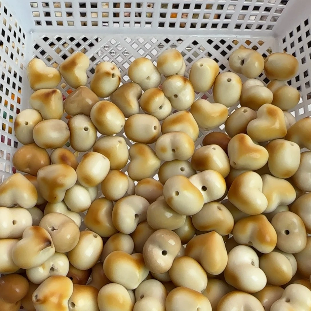 菩提根/象牙果吊坠瑕疵炭烤爱心3颗