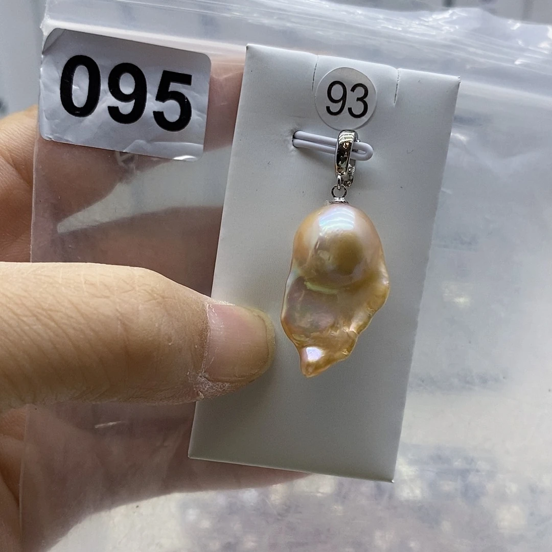 合金耳饰淡水珍珠