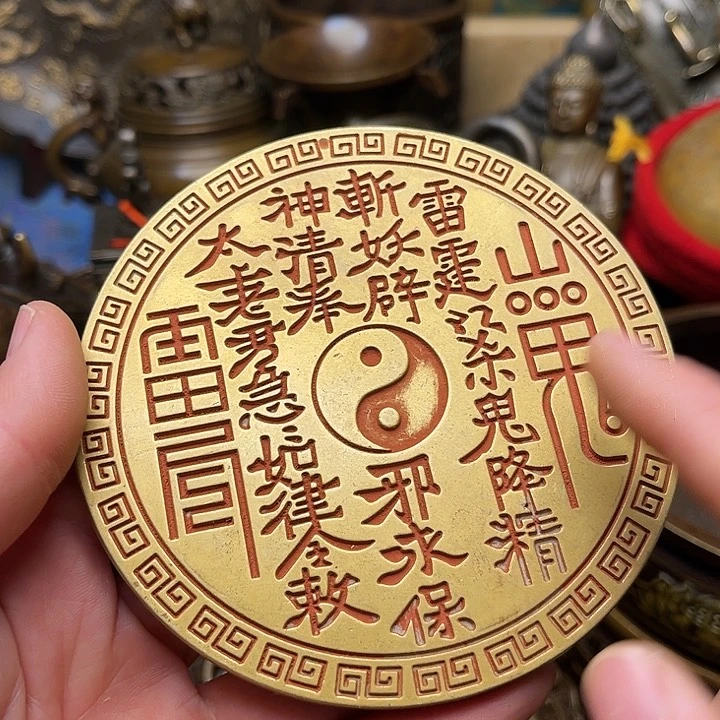 精美铜器批发档口