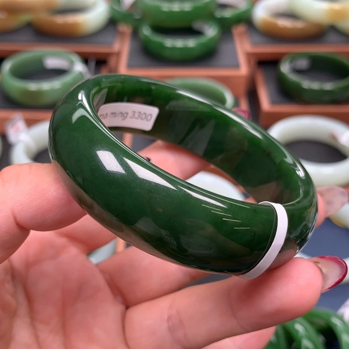 未镶嵌手镯和田玉（碧玉）5758圈口